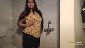 Sexy Indian Girl Alia Advani Wet Shower Tease