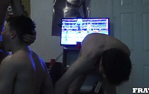 POUND DAT ASS