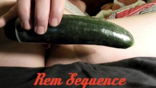 Masturbation – Fetischfilm mit einer kurvigen MILF mit großen Brüsten (PAWG) in einer masturbierenden Sequenz