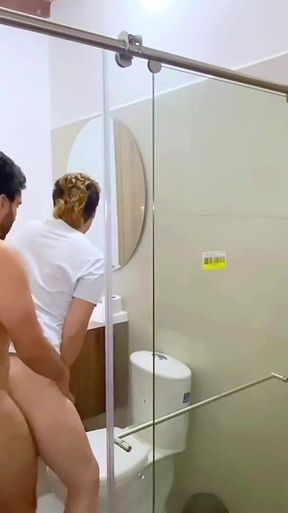 Cruising I Found a Straight Guy on Grindr and He Fucked Me Hard He Cum Inside My Tight Ass Creampie