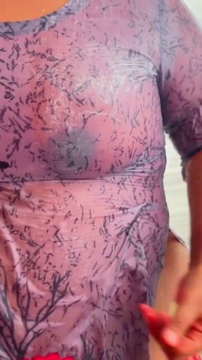 Toilet ki Andar Ayesha Bhabhi Ko Sat Debar ji Jabardast Kya Kand   Clip 2