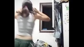 Chica bailando rico