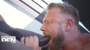 Texas Bull splits Brogan’s hole raw breeding cum drip outdoors