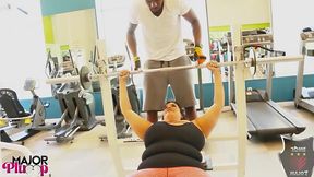sofia burn some calories in the gym before get protein shot from bbc!