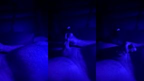 🍆🔥💦blue light jerk produces massive 💦💦💦