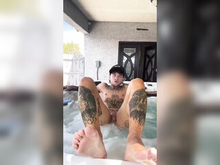 FTM Foot Fetish In nature's garb Hawt Tub Spash