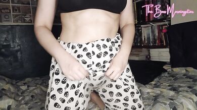 Striptease to see the dick get hard