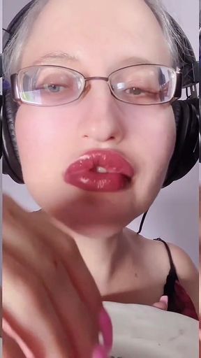 Asmr Blueberry Eating - Asmr, Eyeglasses, Giantess