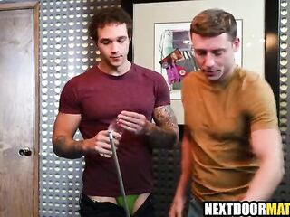 Homo Billiard Players Have Enjoyment