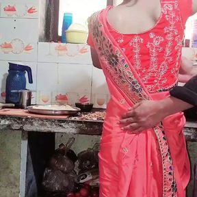 Kitchen me kam karate Samy bhabhi ko sahab ne chod diya hard fucking