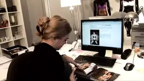 Dreamy threesome with sensual sultry babe