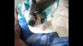 Jugando con mi verga