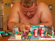 Vore Giant Destroys Grocery Store and Devours Littles