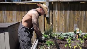 Sexy Elf Mag on a Shaft