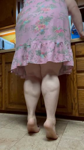 Tippy toe dishwashing