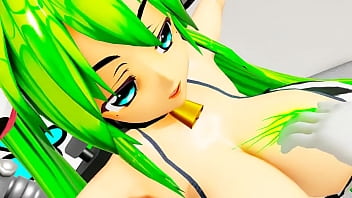 Mulher-Vaca encolhe todo o leite que sai das suas enromes tetas