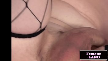 Tattooed trap toys her butthole