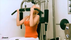 Penny's Gym Power Handjob - 4K 2160p