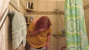 I play with chocolate sprinkles putting on my tits belly and ass