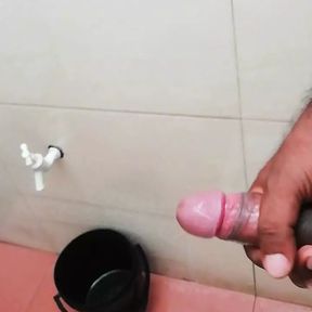 Sri lankan bigcock cumshot