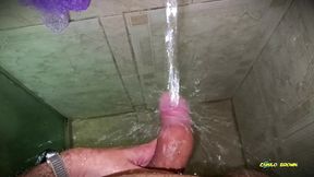 no hands water masturbation. letting the stream of water fall on my big uncut latino cock until it makes me cum hands free ?