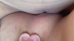 My girlfriend's camera roll is full of scissors