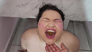 I drink my man's piss after he gapes my asshole with a hard fisting