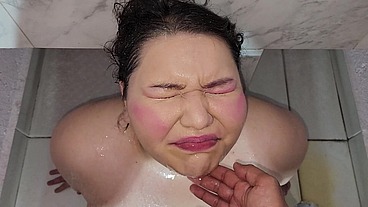 I drink my man's piss after he gapes my asshole with a hard fisting