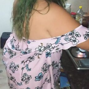 Bbw &ndash; Sexy Maid Preparing Dinner With Happy Ending