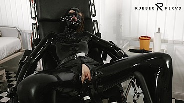Tease and denial on gynchair in the Clinic with fucking machine