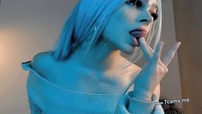 Seductive Ts Showing That Sexy Ass And Feet