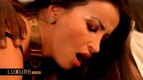 Alyssia Kent is shared with 3 men