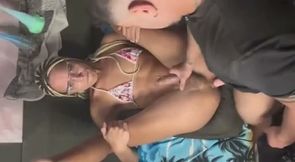 The transvestite got completely covered in cum while giving her little ass.