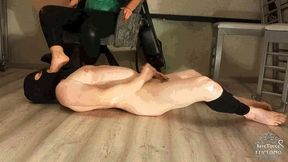 Lick my sweaty armpits and feet
