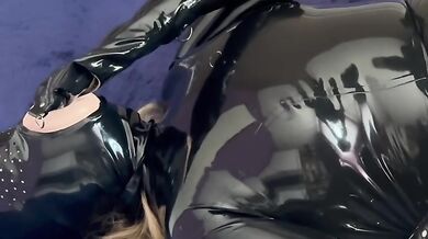 Fucking in a latex vagina mask and gas mask.