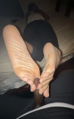Neighbors long toes grip