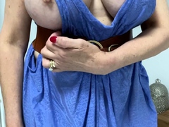Big boob brunette masturbates on webcam