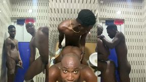 honey boyfriend fucked me good in the bathroom