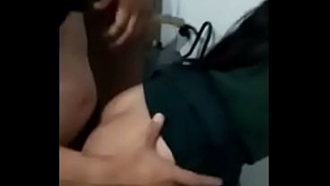 Novinha deu pro professor no curso militar