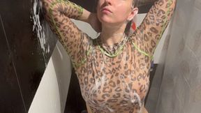 Soapy Goddess: Sensual Body & Hair Wash with Thick Foam