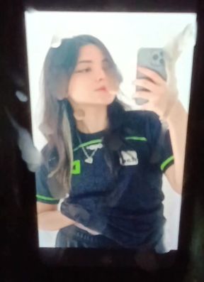 Cum  - @Lissavlr (IG)