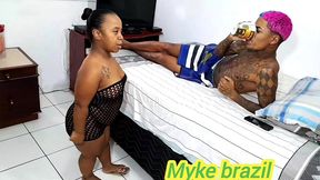 anazinha do mau foi tomar de conta do filho do patrao que estava passando mao e acabou dando o cu para ele