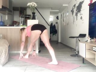 Large butt supple golden-haired in hawt panty yoga