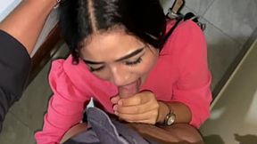 I met a woman at a restaurant &mdash;  she was sad her boyfriend didn't come &mdash;  so I offered her a drink &#x00A6;&#x00A6; YOHAMEDI