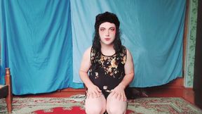 Big Cumshot Cute Legs of Hot Ladyboy Sexy Shemale Model Princess Sissy Crossdresser