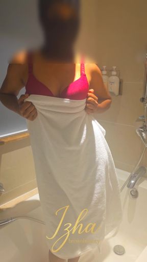 Want to join for a bath. Kerala mallu hot wife getting ready for bath. Kerala mallu izha wife