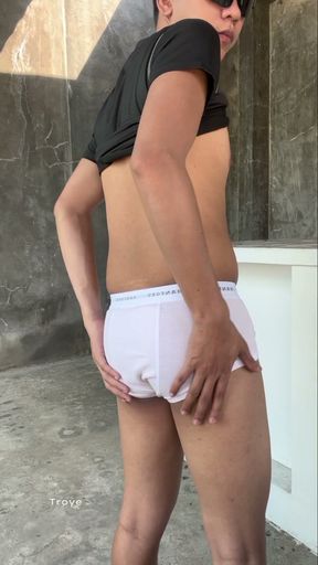 Cute Sport Twink Outdoor Masturbation