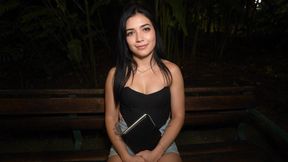 How To Pick Up Girls At Night