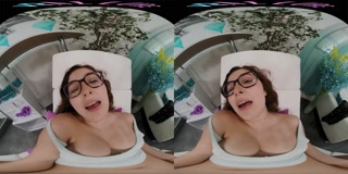 VRALLURE Babysitter Surprise