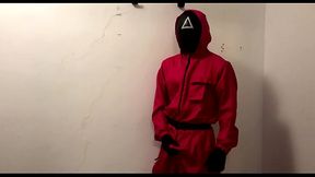 The security guard from the &quot_SQUID GAME&quot_ jerks off while no one sees